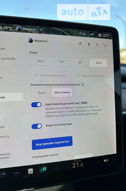 Седан Tesla Model 3 2021 в 