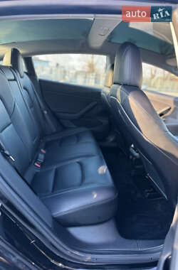Седан Tesla Model 3 2019 в Киеве