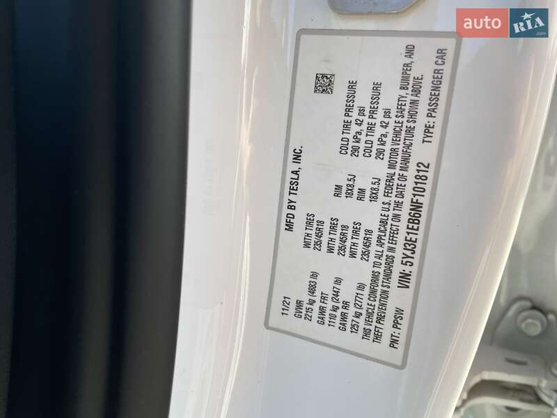 Седан Tesla Model 3 2021 в Кременчуге