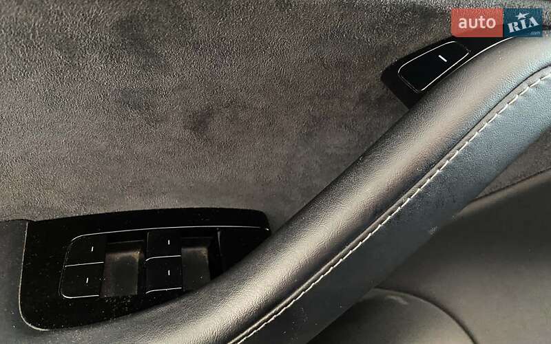 Седан Tesla Model 3 2018 в Шептицькому
