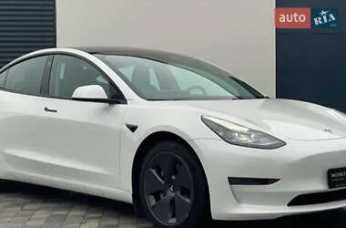 Tesla Model 3 2021