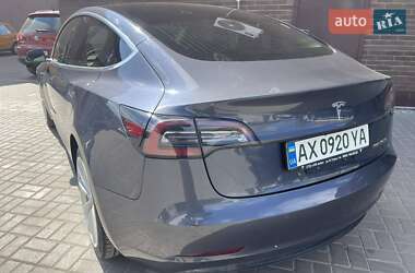 Седан Tesla Model 3 2019 в Харкові