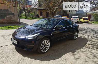 Седан Tesla Model 3 2018 в Николаеве