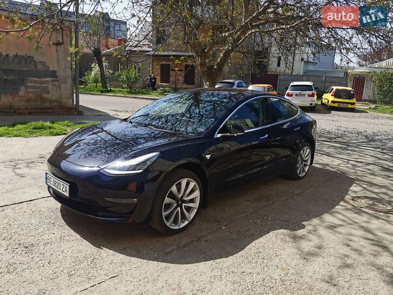 Tesla Model 3 2018