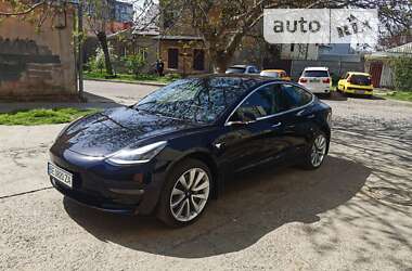 Седан Tesla Model 3 2018 в Миколаєві