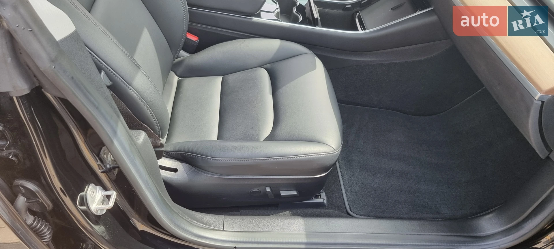 2018 Tesla Model 3 - мініатюра 11