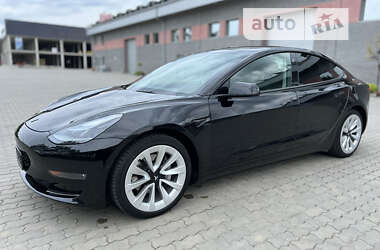 Седан Tesla Model 3 2022 в Костопілі
