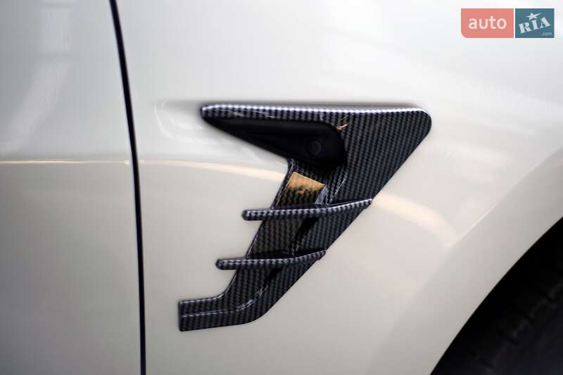Седан Tesla Model 3 2021 в Львове