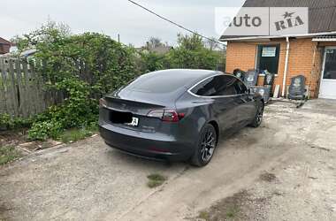 Седан Tesla Model 3 2018 в Олександрії