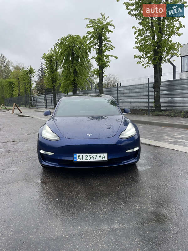 Седан Tesla Model 3 2020 в Білій Церкві