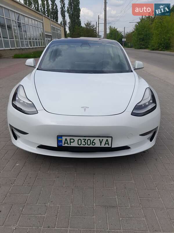 Седан Tesla Model 3 2018 в Запорожье
