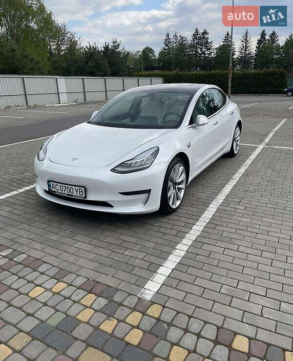 Седан Tesla Model 3 2020 в Киеве фото 2 Седан Tesla Model 3 2020 в Киеве