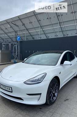 Седан Tesla Model 3 2019 в Самборі