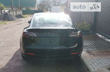 Седан Tesla Model 3 2021 в Коростене