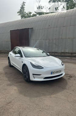 Седан Tesla Model 3 2022 в Кривом Роге