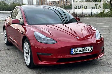 Седан Tesla Model 3 2022 в Києві