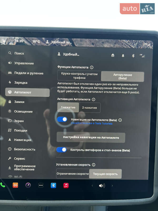 Седан Tesla Model 3 2021 в Киеве