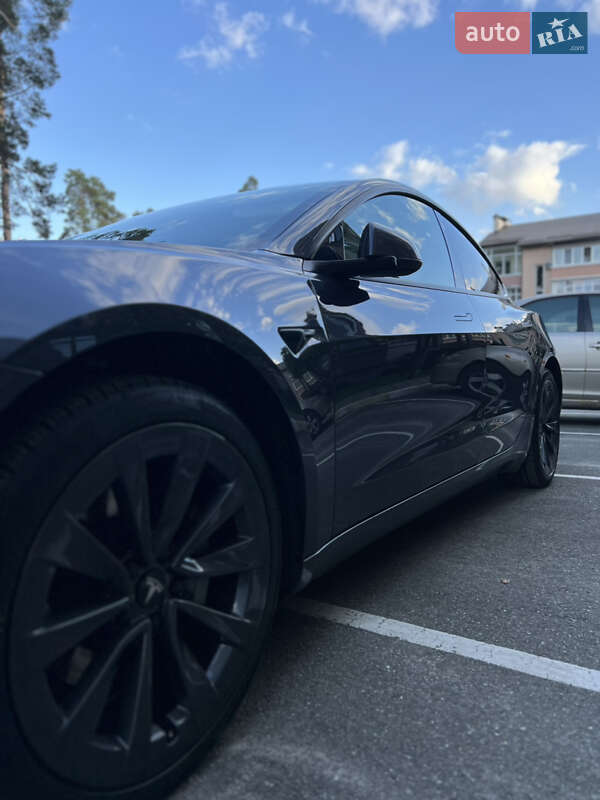Седан Tesla Model 3 2021 в Києві
