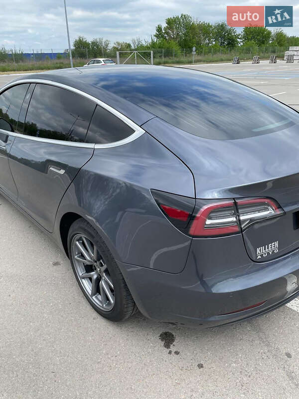 Седан Tesla Model 3 2020 в Запоріжжі