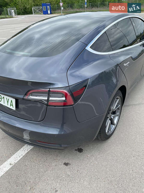 Седан Tesla Model 3 2020 в Запоріжжі