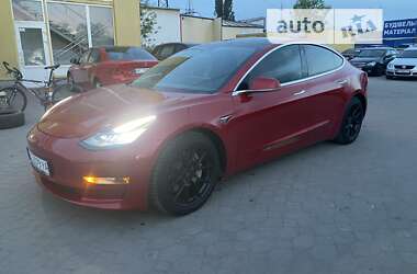 Седан Tesla Model 3 2020 в Львове