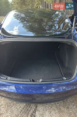 Седан Tesla Model 3 2020 в Киеве