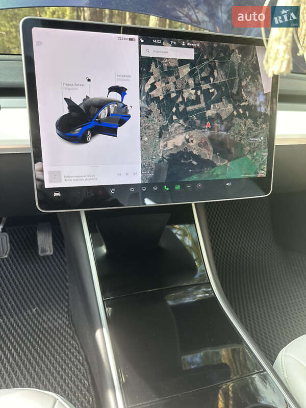 Седан Tesla Model 3 2020 в Киеве