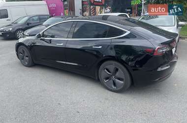 Седан Tesla Model 3 2018 в Киеве