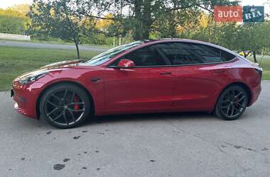 Tesla Model 3 2021