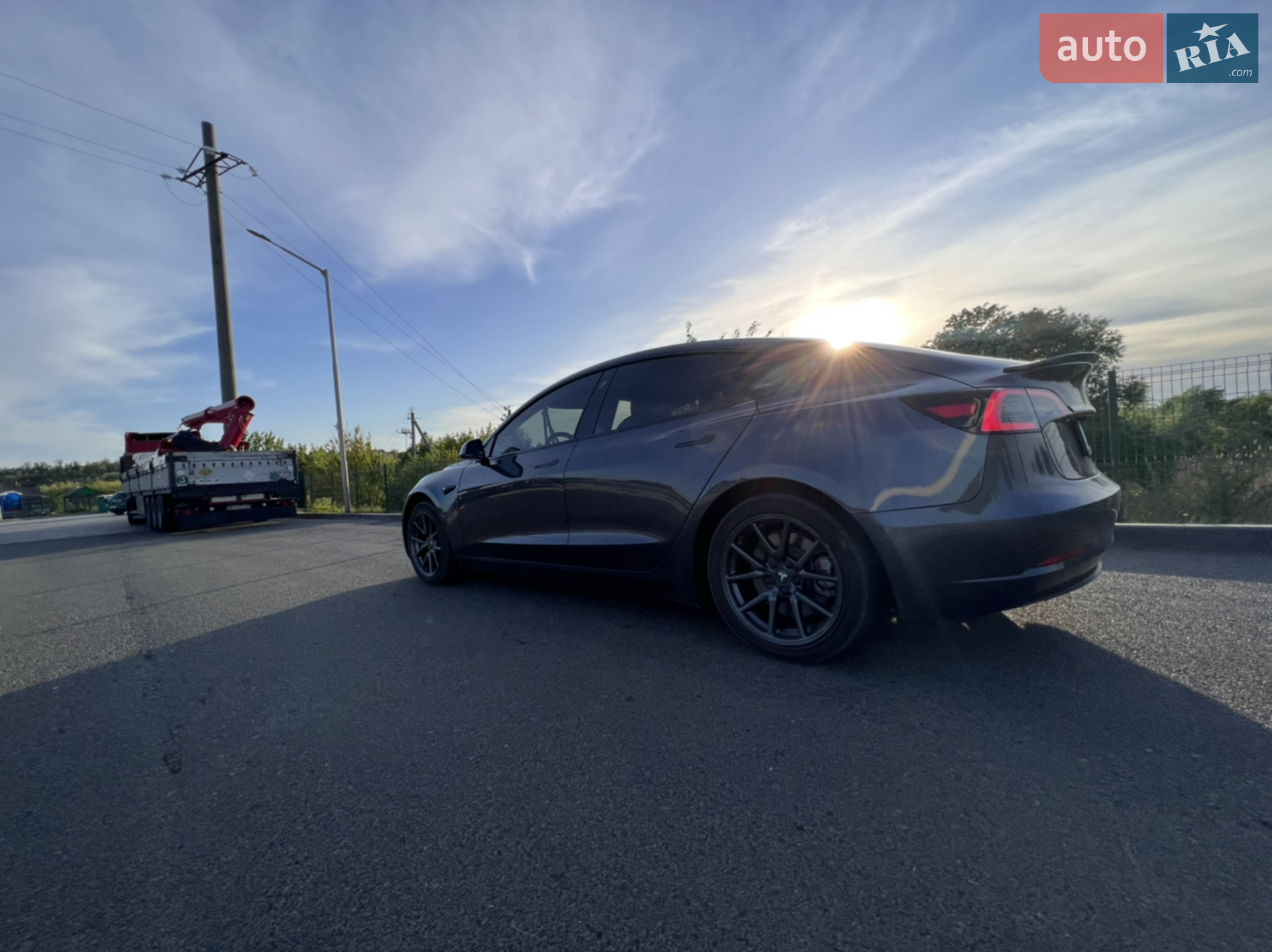2018 Tesla Model 3 - мініатюра 16