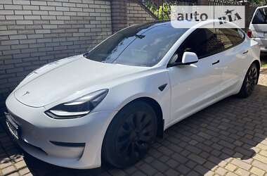 Седан Tesla Model 3 2021 в Кривом Роге