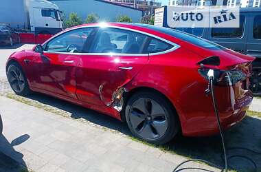 Седан Tesla Model 3 2018 в Львове