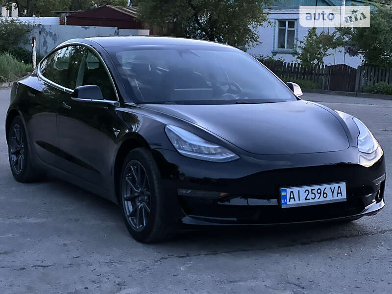 Седан Tesla Model 3 2019 в Києві