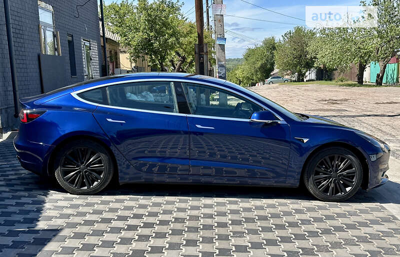 Седан Tesla Model 3 2019 в Харькове