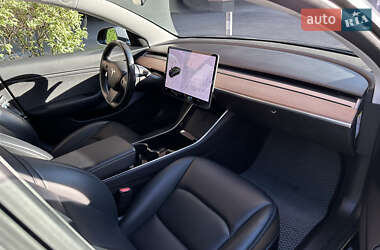Седан Tesla Model 3 2019 в Києві