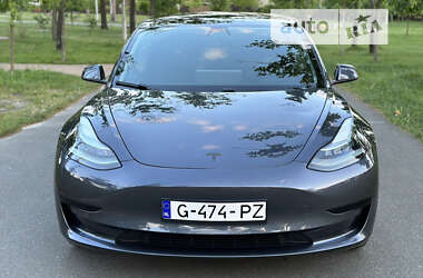 Седан Tesla Model 3 2020 в Ірпені