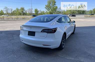 Седан Tesla Model 3 2019 в Киеве