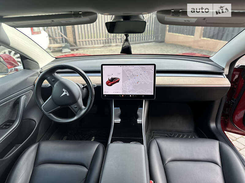 Седан Tesla Model 3 2018 в Черновцах фото 36 Седан Tesla Model 3 2018 в Черновцах