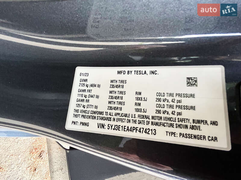 Седан Tesla Model 3 2023 в Киеве