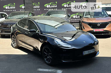 Седан Tesla Model 3 2019 в Киеве