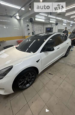 Седан Tesla Model 3 2020 в Одессе