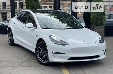 Tesla Model 3 2018