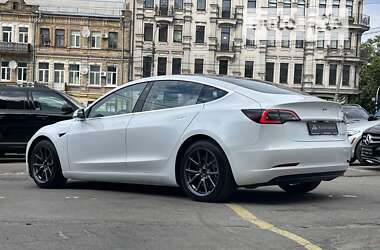 Седан Tesla Model 3 2018 в Киеве