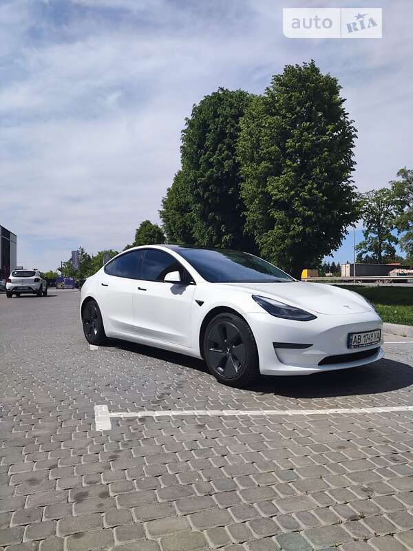 Седан Tesla Model 3 2021 в Вінниці