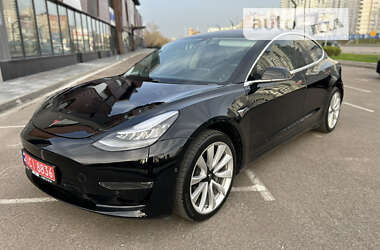 Седан Tesla Model 3 2018 в Киеве