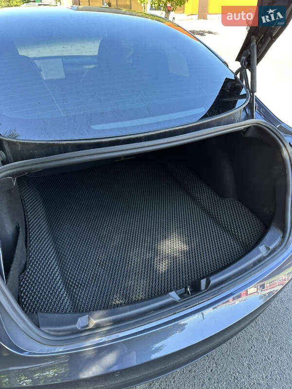 Седан Tesla Model 3 2021 в Одессе