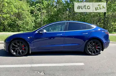 Tesla Model 3 2019