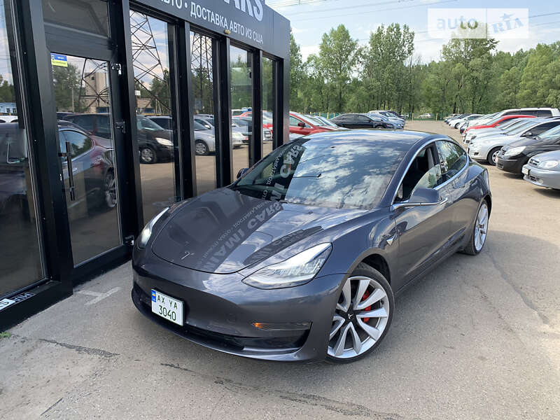 Седан Tesla Model 3 2020 в Харькове