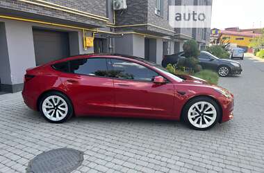 Седан Tesla Model 3 2022 в Львові