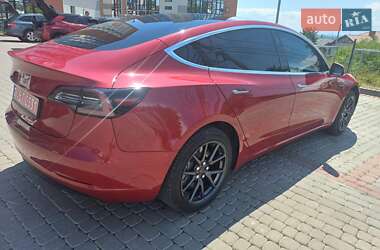 Седан Tesla Model 3 2019 в Івано-Франківську